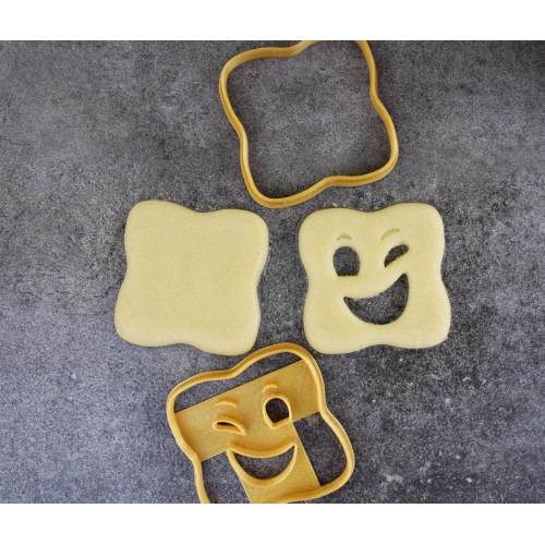 Grand sourire - Lot de 2 - 1 visage + 1 contour - Biscuits fourrés - Lot de 2 emporte-pièces