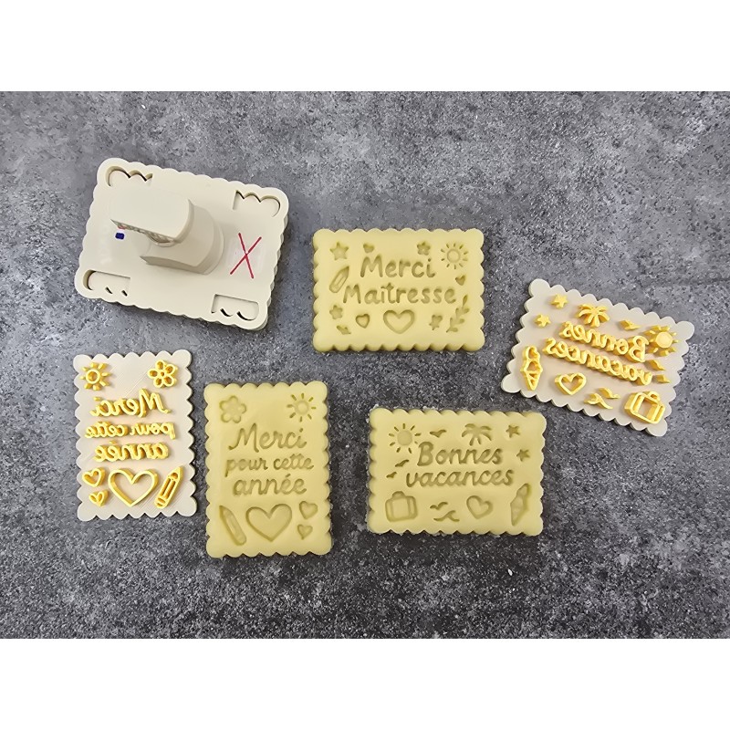 Emporte-pièce à Poussoir Personnalisé Avec Alphabet Triplé – Plaques 2 Et 3 Lignes – Pour Biscuits, Pâte ≤ 10 Mm – Fabriqué En France En PLA Biosourcé